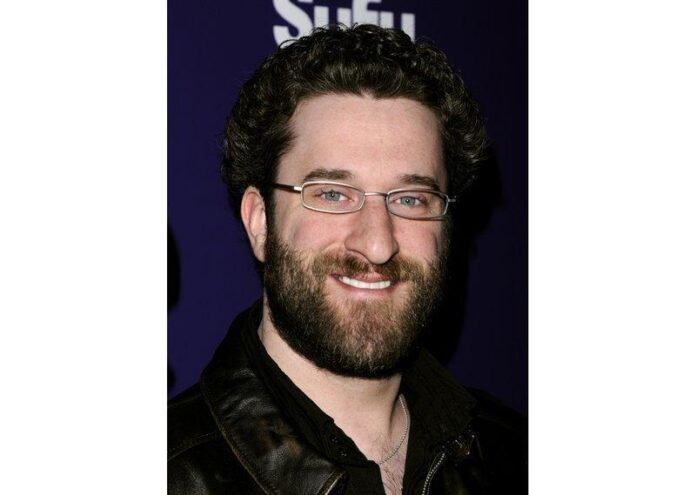 'Saved by Bell' star Dustin Diamond dies from cancer at 44
